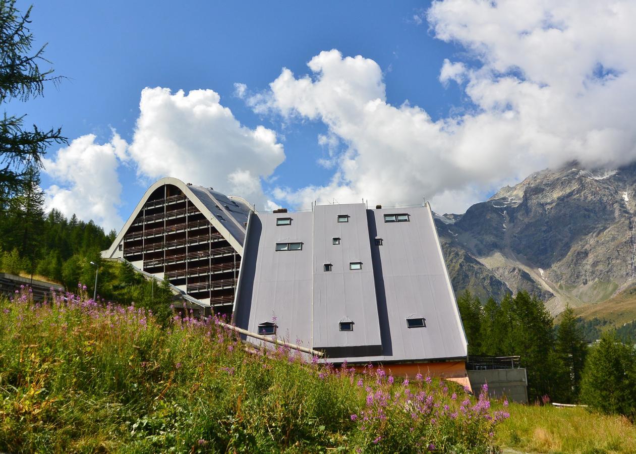 Appartamenti La Maison De Vacances Breuil-Cervinia Dış mekan fotoğraf